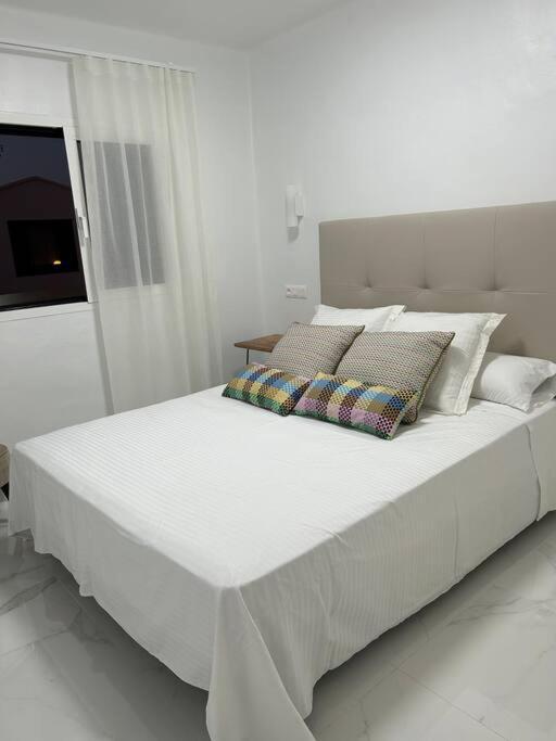 Moderno Apartamento Cerca Al Mar Tías Eksteriør billede